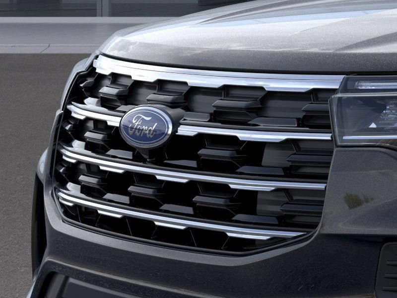 New 2026 Ford Explorer Active RWD image 17