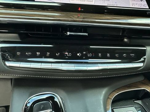 Certified 2023 Cadillac Escalade Sport Platinum w/ LPO, ONYX Package AWD/4WD image 27