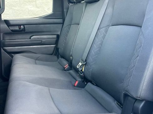 Used 2025 Toyota Tacoma SR5 AWD/4WD image 22