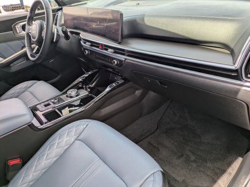Certified 2025 Kia Sorento SX Prestige image 13