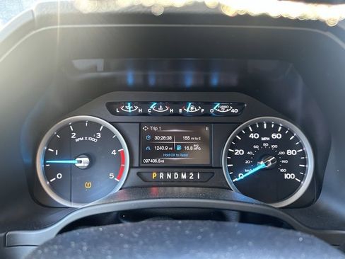 Used 2017 Ford F350 XLT w/ XLT Premium Package image 2