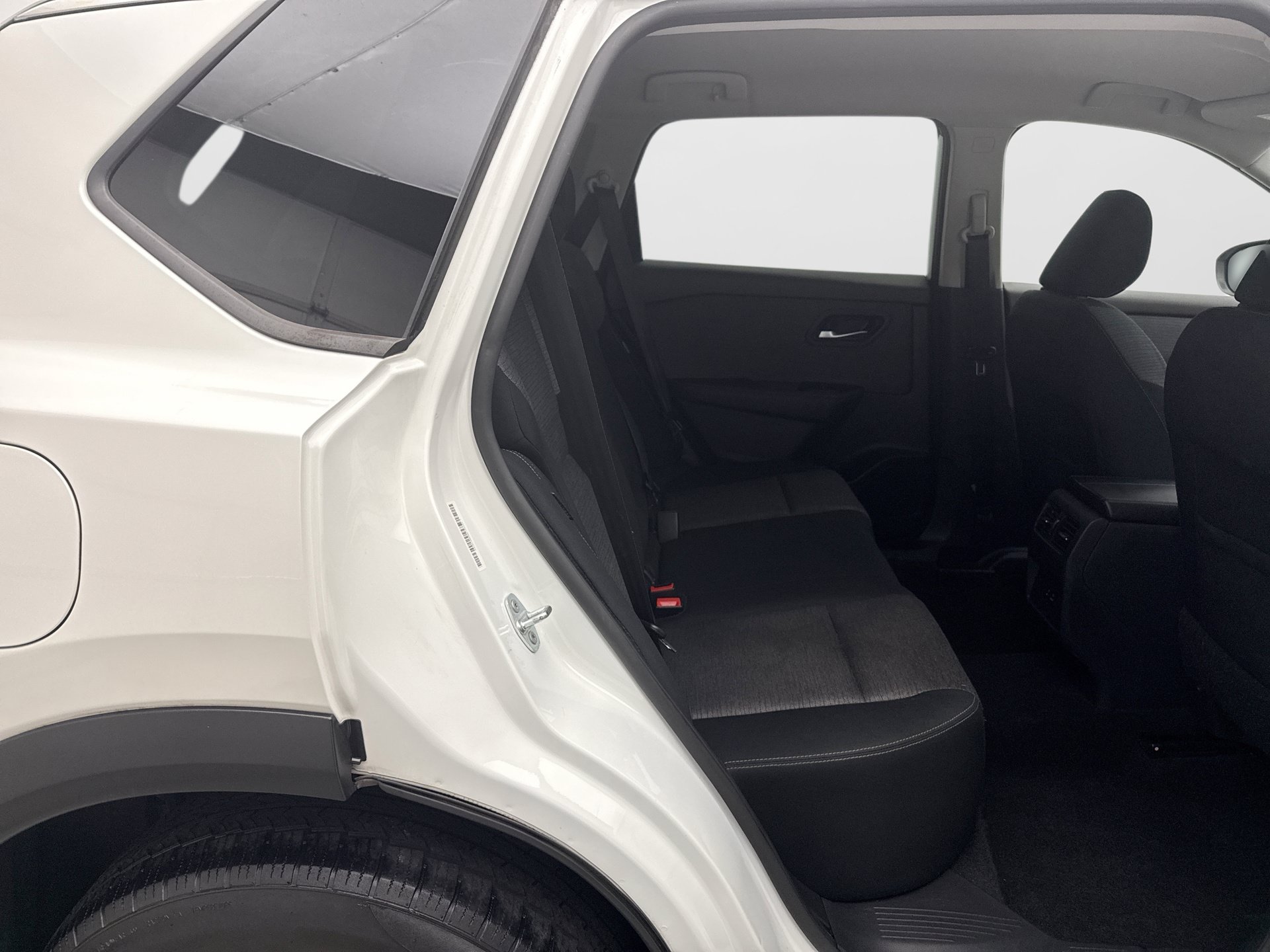 Used 2021 Nissan Rogue SV AWD/4WD image 17