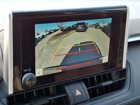 Used 2024 Toyota RAV4 XLE image 17