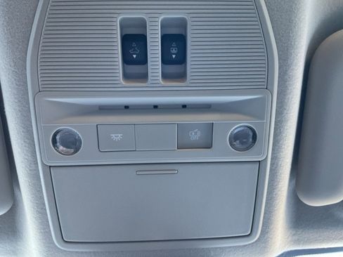 New 2026 Nissan Kicks SV w/ SV Premium Package image 18