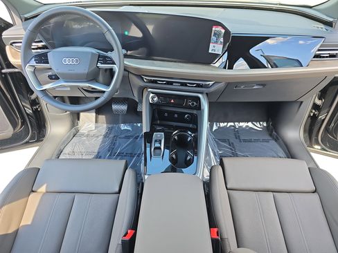 New 2025 Audi Q5 Premium Plus image 9