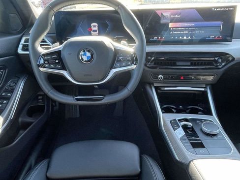 Used 2025 BMW 330i Sedan image 9
