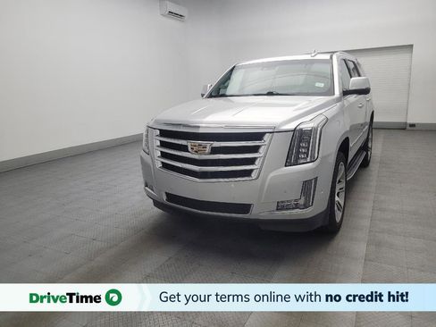 Used 2018 Cadillac Escalade Luxury image 1