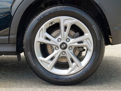 Used 2023 Hyundai Kona SEL AWD/4WD image 14
