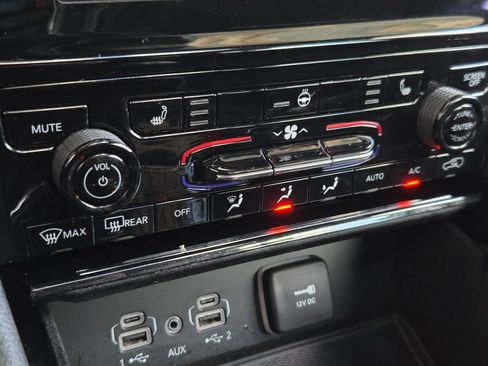 Certified 2022 Jeep Grand Cherokee Altitude AWD/4WD image 9