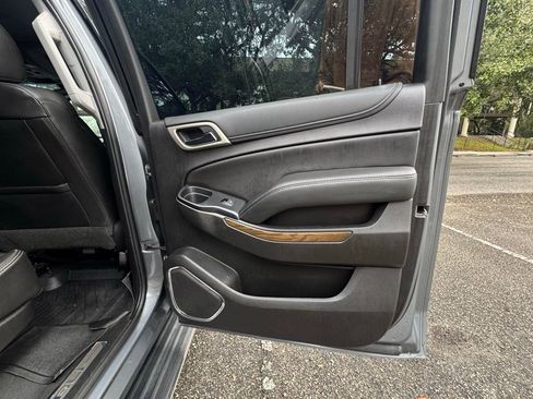 Used 2018 GMC Yukon XL Denali w/ Enhanced Security Package image 33