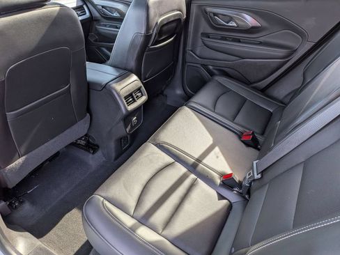 Used 2022 GMC Terrain SLT AWD/4WD image 31