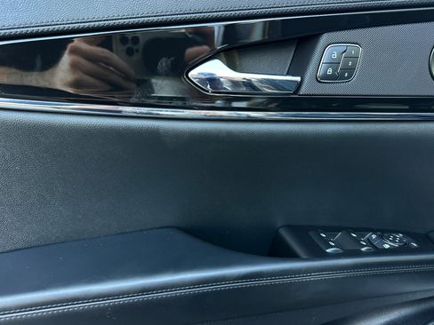 Certified 2021 Lincoln Nautilus Reserve image 10