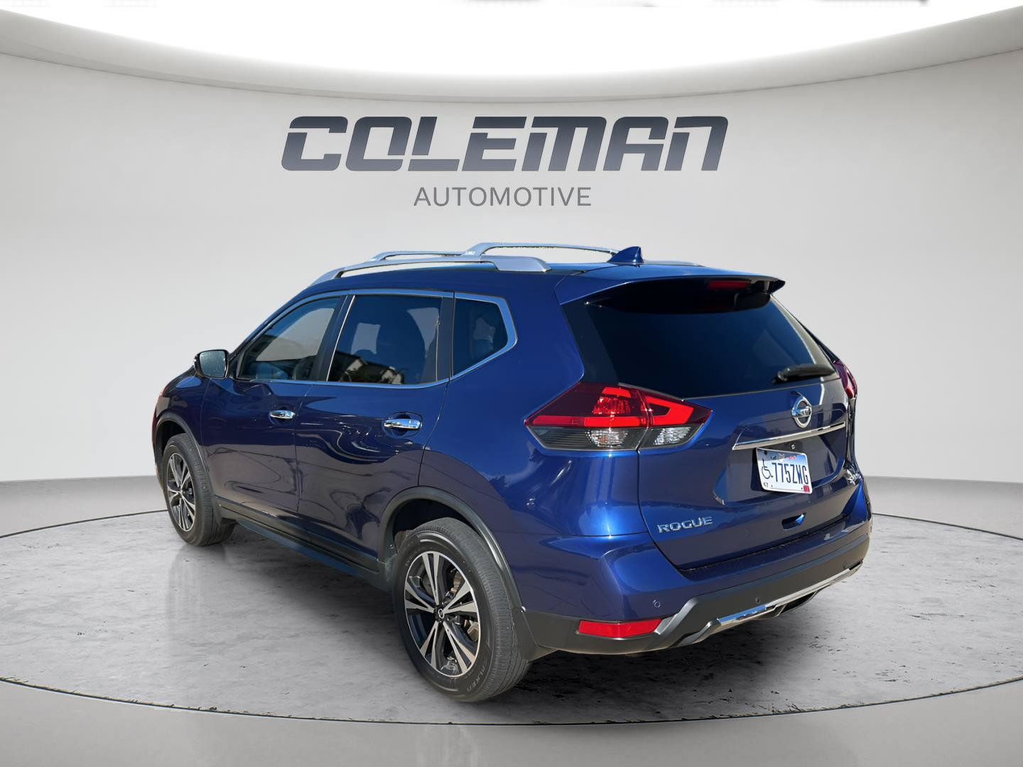 Used 2019 Nissan Rogue SV w/ Premium Package AWD/4WD image 4