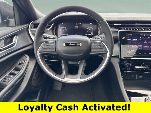 New 2025 Jeep Grand Cherokee Laredo w/ Luxury Tech Group I image 31