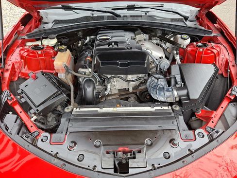 Used 2021 Chevrolet Camaro LT RWD image 26