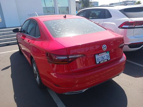 Used 2019 Volkswagen Jetta R-Line FWD image 4