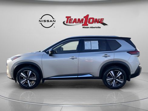 Used 2022 Nissan Rogue SL w/ SL Premium Package image 5