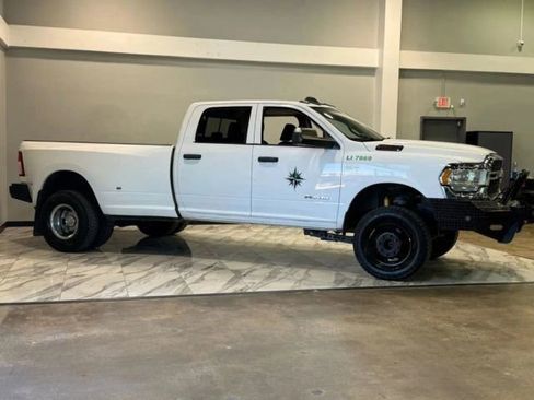 Used 2020 RAM 3500 Tradesman image 5