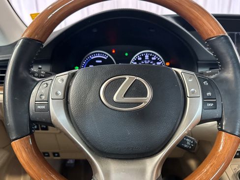 Used 2013 Lexus ES 300h w/ Premium Pkg FWD image 25