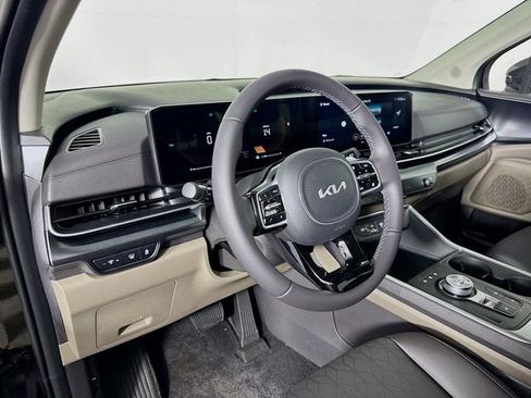 New 2026 Kia Carnival LXS FWD image 12