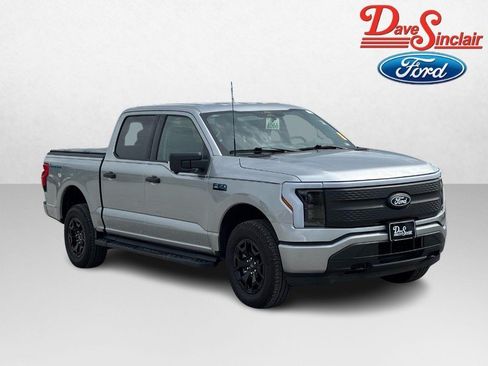 Used 2025 Ford F150 Lightning XLT w/ Max Trailer Tow Package AWD/4WD image 4
