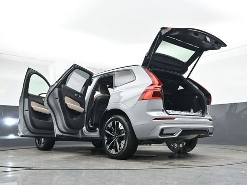 New 2026 Volvo XC60 B5 Plus w/ Protection Package Premier image 57