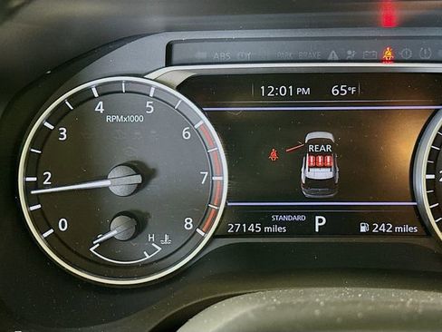 Used 2025 Nissan Rogue SV image 14