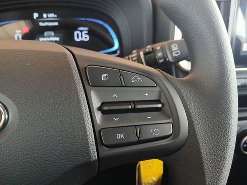 New 2026 Hyundai Venue SE FWD image 18