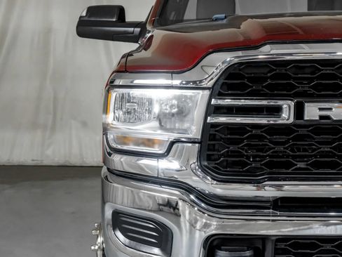 Used 2022 RAM 3500 Tradesman w/ Chrome Appearance Group AWD/4WD image 37