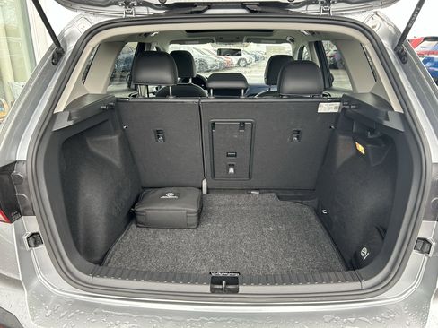 Certified 2022 Volkswagen Taos SE w/ Panoramic Sunroof Package image 27