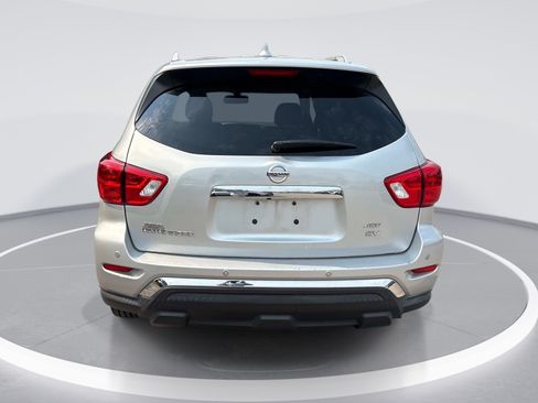 Used 2019 Nissan Pathfinder SV AWD/4WD image 7