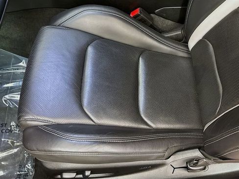 Used 2019 Chevrolet Camaro SS RWD image 21