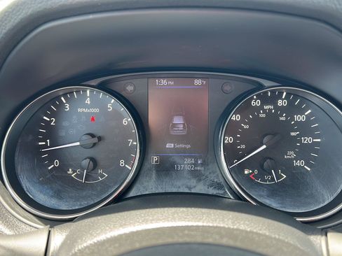 Used 2020 Nissan Rogue SV AWD/4WD image 17