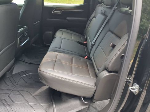 New 2026 Chevrolet Silverado 1500 High Country w/ High Country Premium Package AWD/4WD image 30