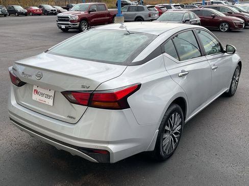 Used 2023 Nissan Altima 2.5 SV image 5