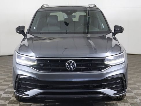 Used 2023 Volkswagen Tiguan SE R-Line image 12