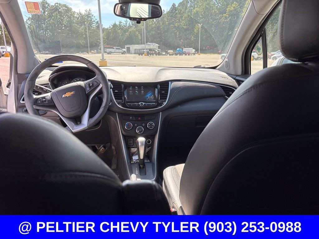 Used 2017 Chevrolet Trax LT w/ LT Convenience Package FWD image 20