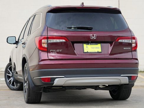 Used 2021 Honda Pilot Touring image 5