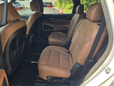 Used 2025 Kia Telluride SX X-Line AWD/4WD image 11