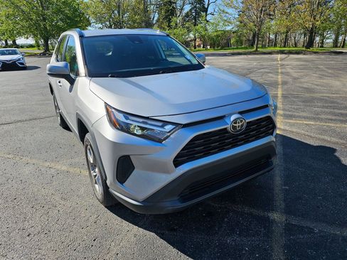 Used 2023 Toyota RAV4 XLE AWD/4WD image 8