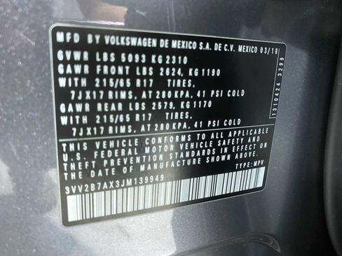Used 2018 Volkswagen Tiguan SE AWD/4WD image 21