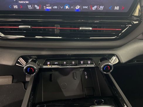 New 2024 Chevrolet Silverado EV RST image 14