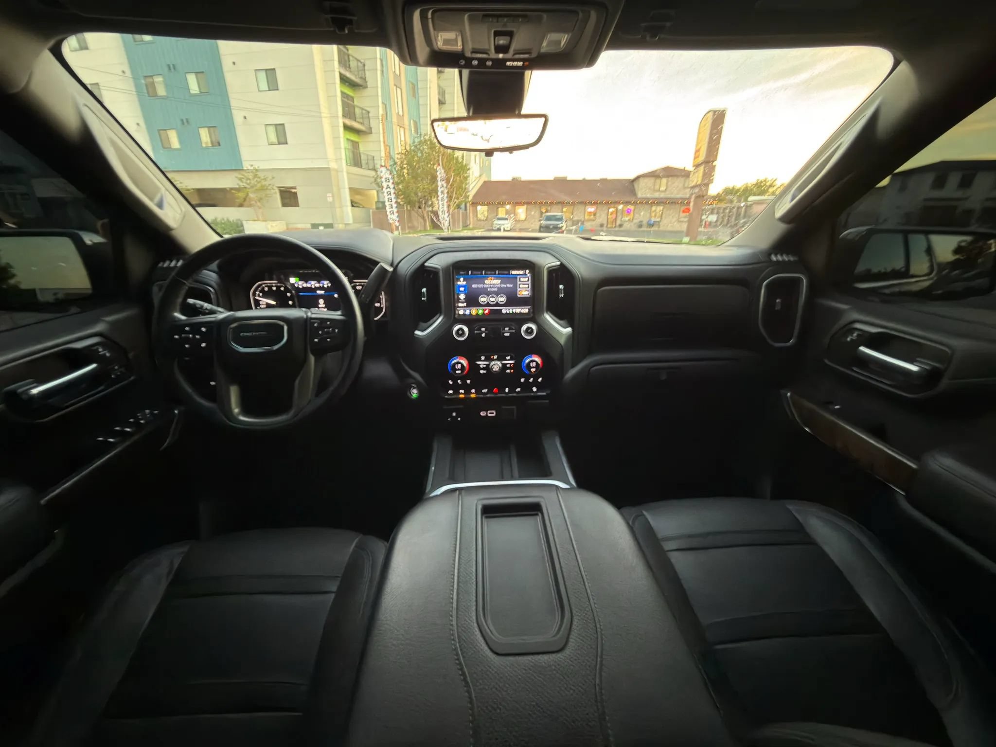 Used 2020 GMC Sierra 1500 Denali w/ Technology Package AWD/4WD image 17