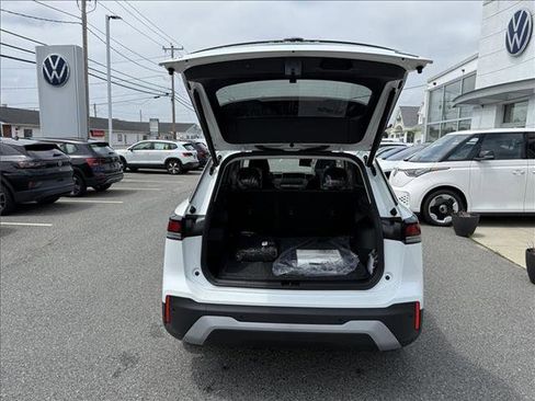 New 2025 Volkswagen Tiguan SE AWD/4WD image 7