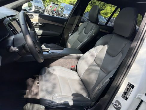 Certified 2023 Volvo XC90 B6 Ultimate w/ Lounge Package AWD/4WD image 16
