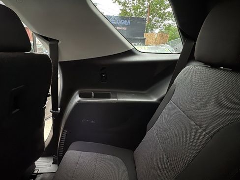 Used 2021 Chevrolet Traverse LT image 20