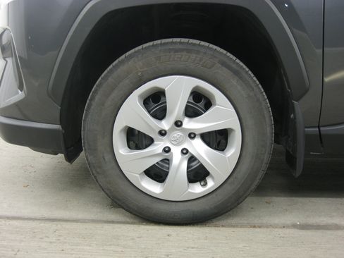 Used 2024 Toyota RAV4 LE image 25