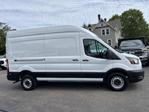 Used 2024 Ford Transit 250 148 High Roof RWD image 8