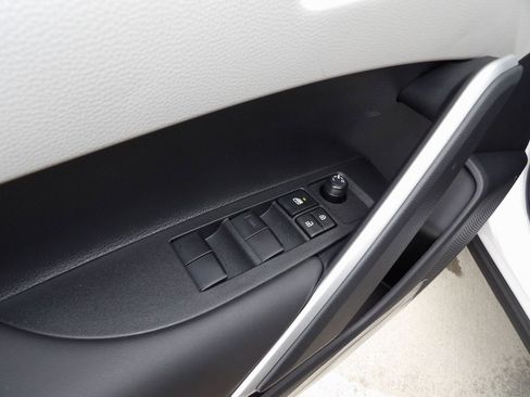 New 2026 Toyota Corolla Cross L image 12