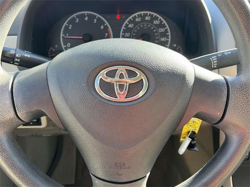Used 2013 Toyota Corolla LE image 20
